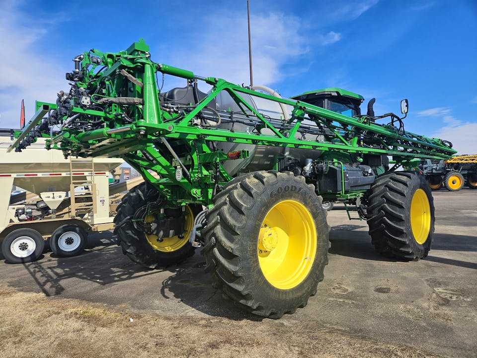 John Deere 616R