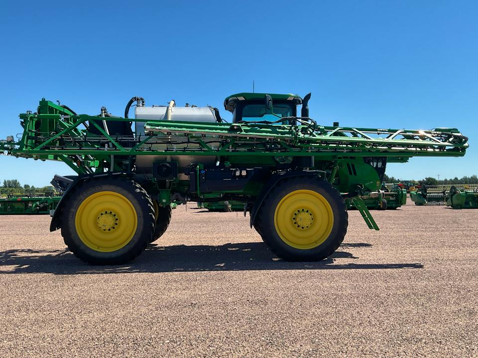 John Deere 616R