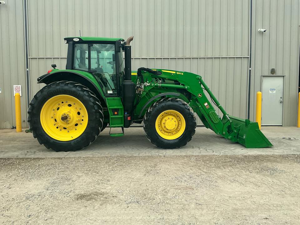 John Deere 6175M