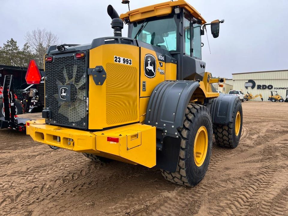 John Deere 624P