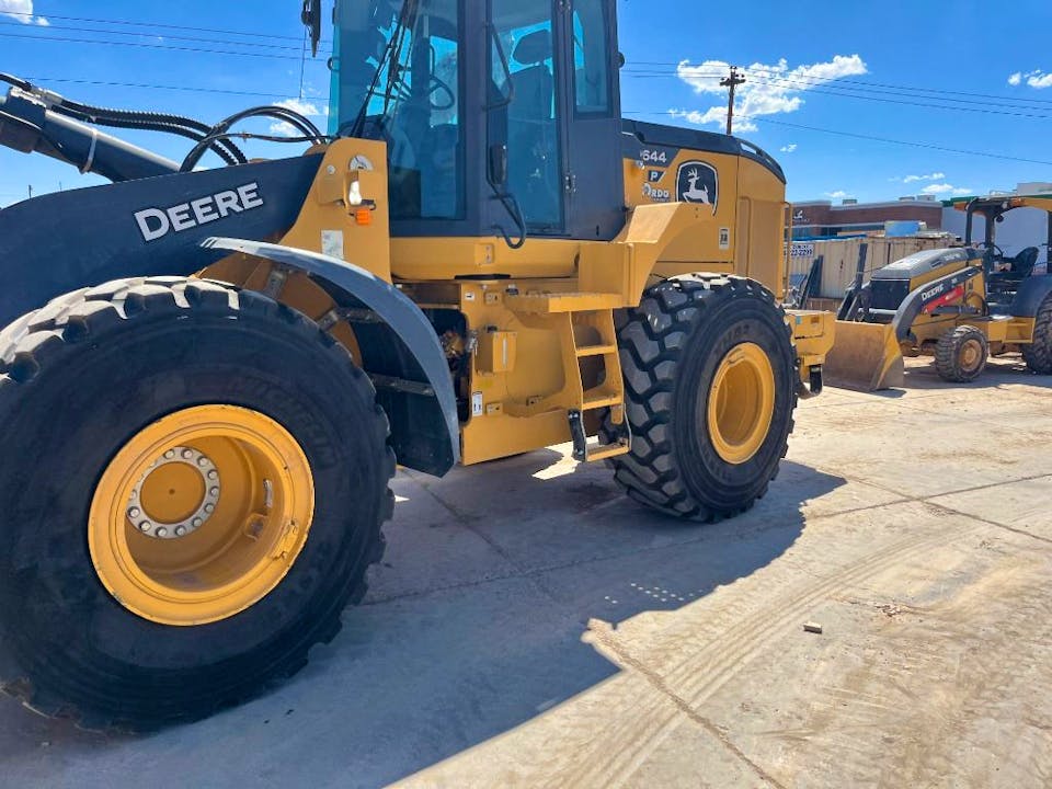 John Deere 644P