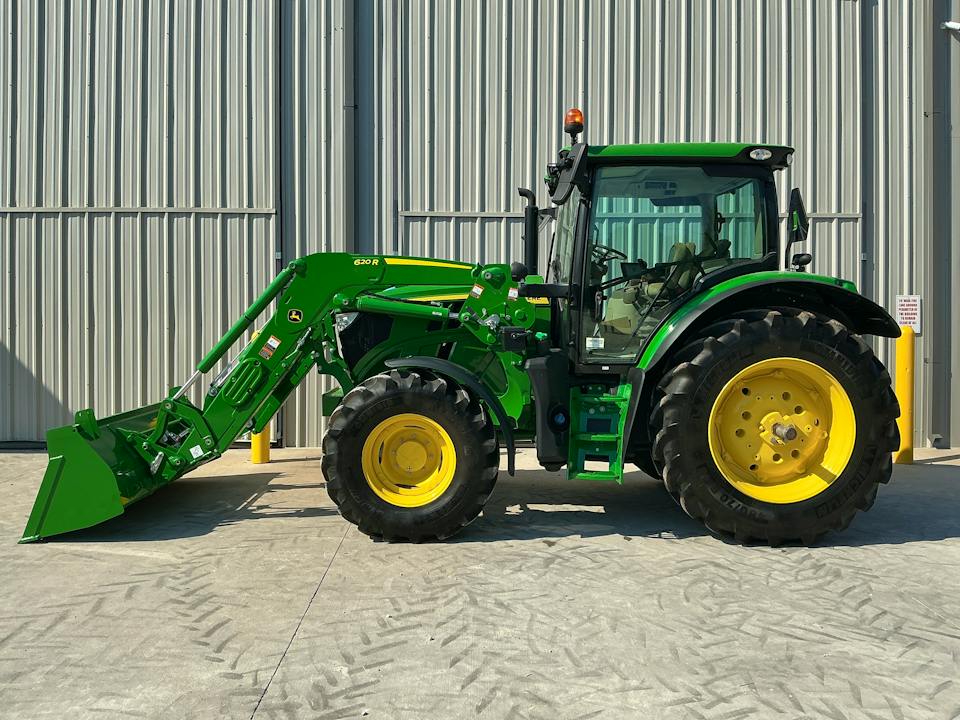John Deere 6R 130