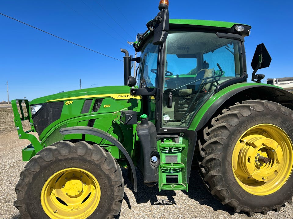 John Deere 6R 130