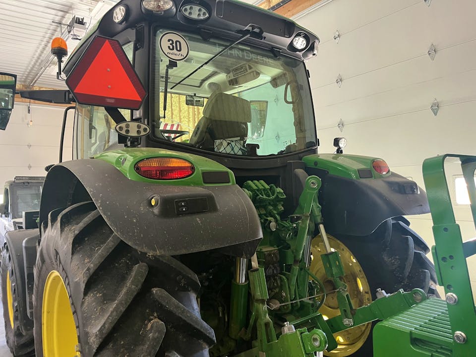 John Deere 6R 130