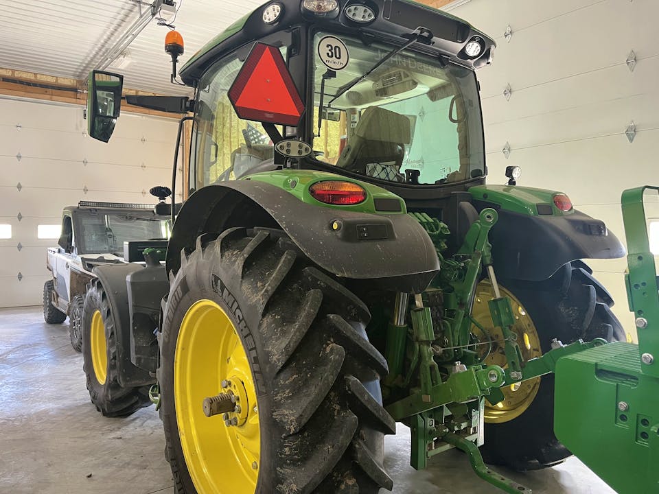 John Deere 6R 130