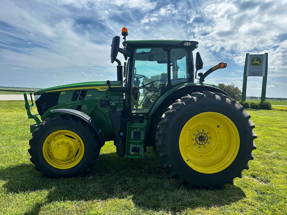 John Deere 6R 165