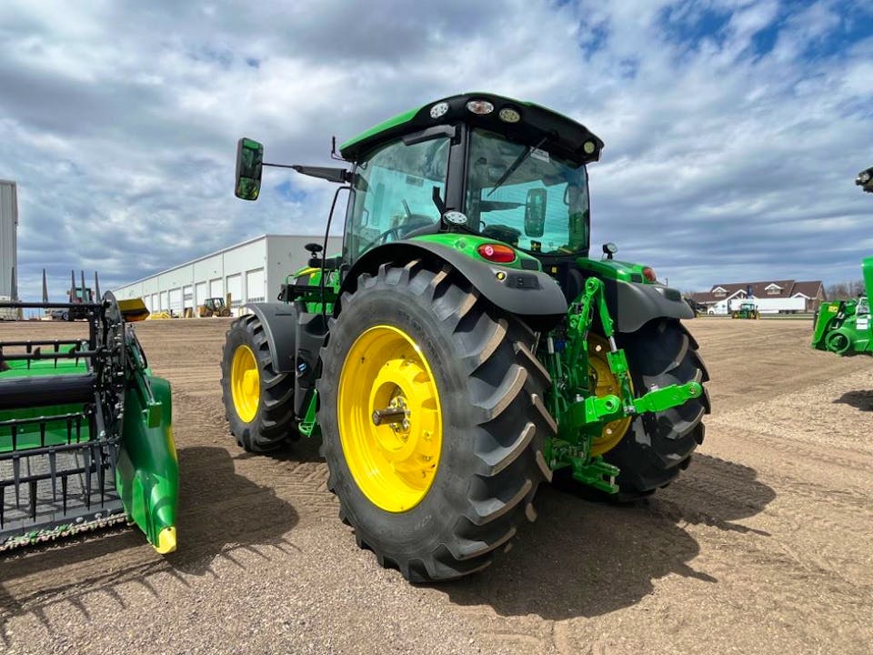 John Deere 6R 165