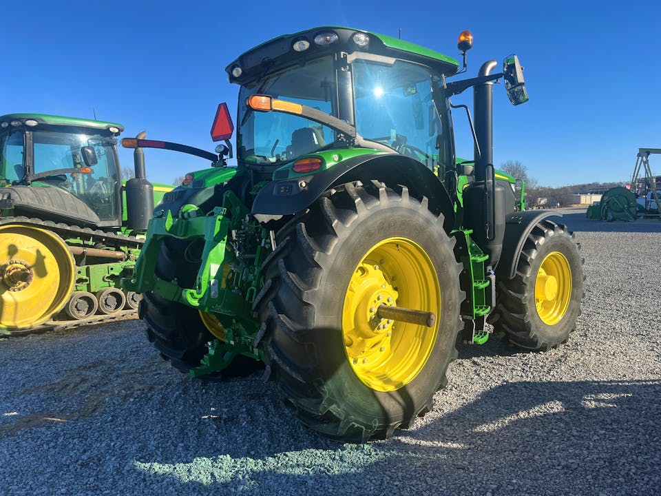 John Deere 6R 195