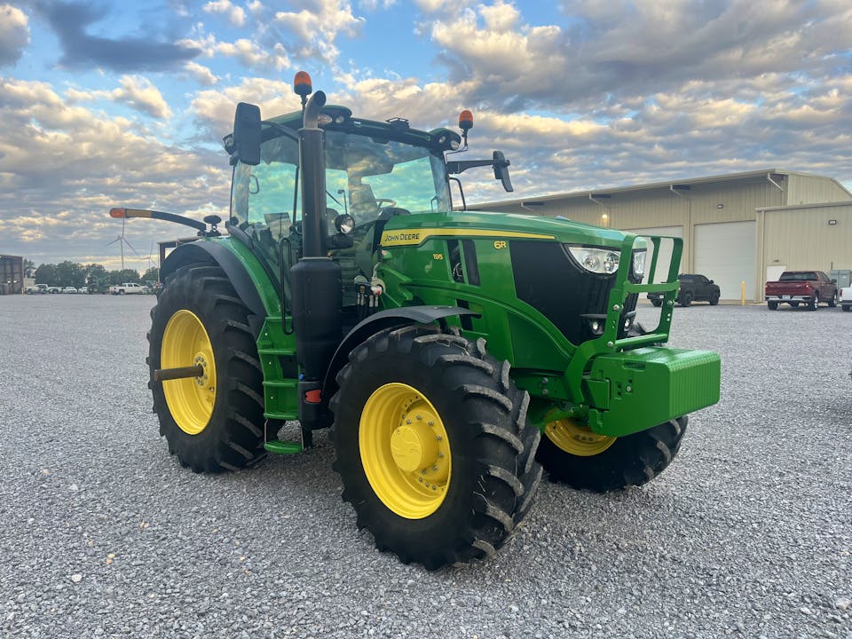 John Deere 6R 195