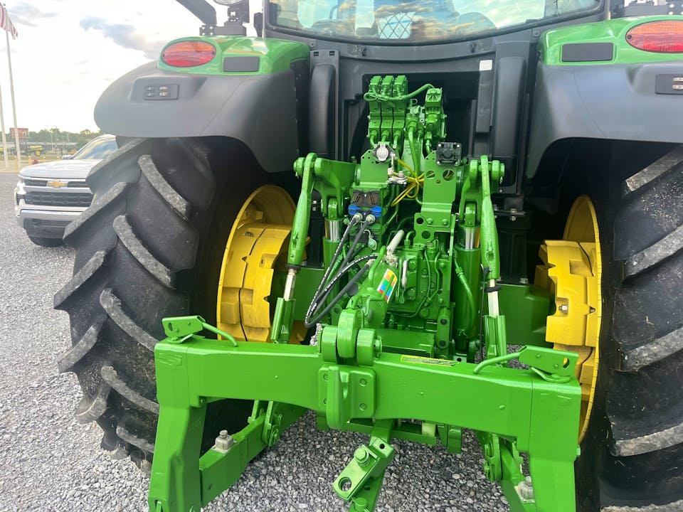 John Deere 6R 195