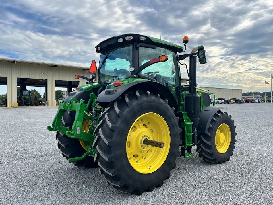 John Deere 6R 195