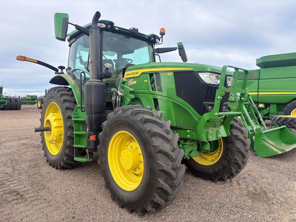 John Deere 6R 195