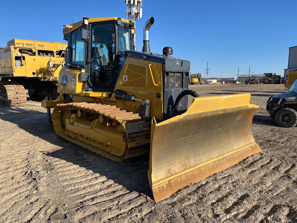 John Deere 700L