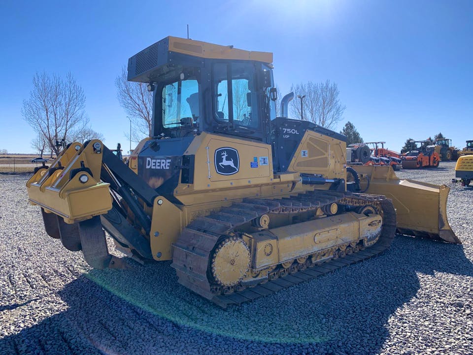 John Deere 750L