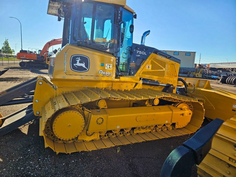 John Deere 750L