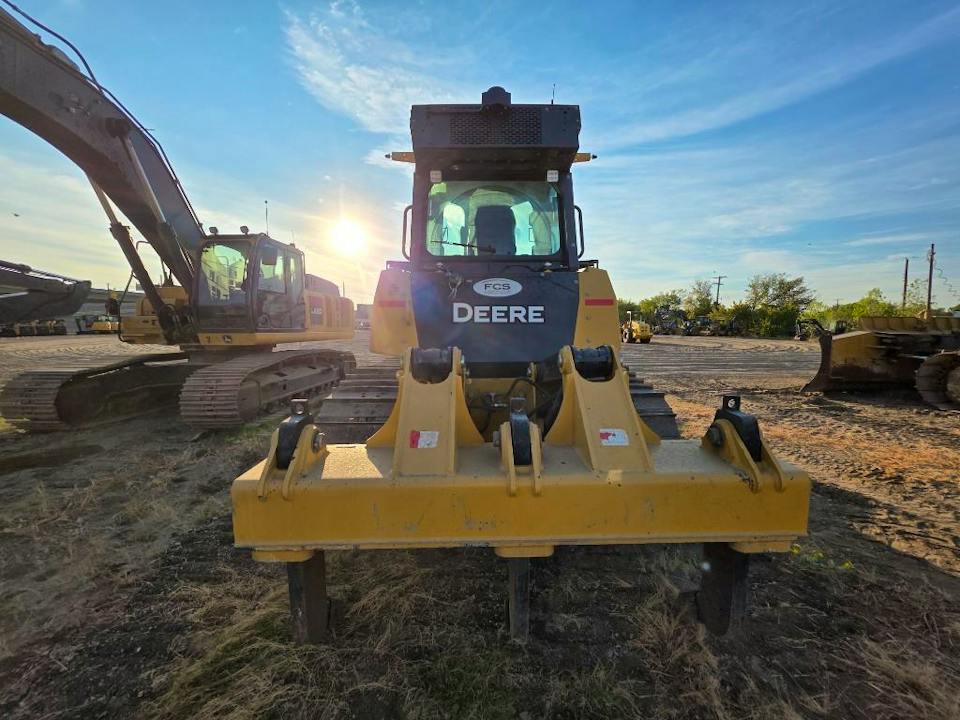 John Deere 750L
