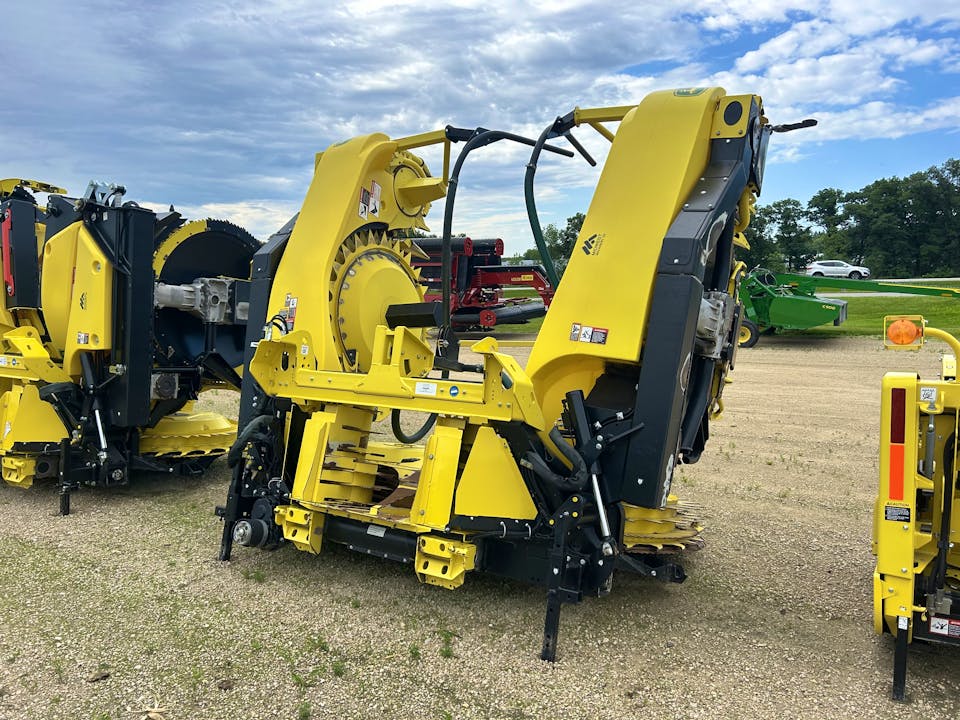 John Deere 770