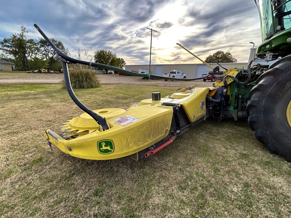 John Deere 772