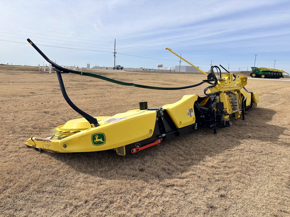 John Deere 772