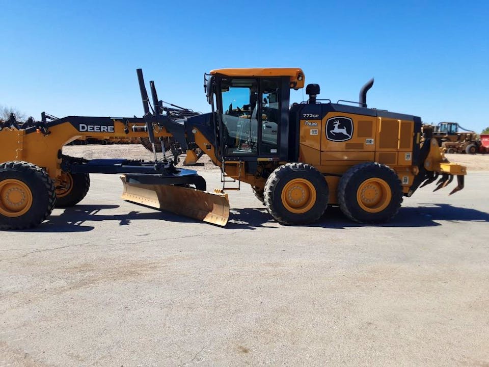 John Deere 772G