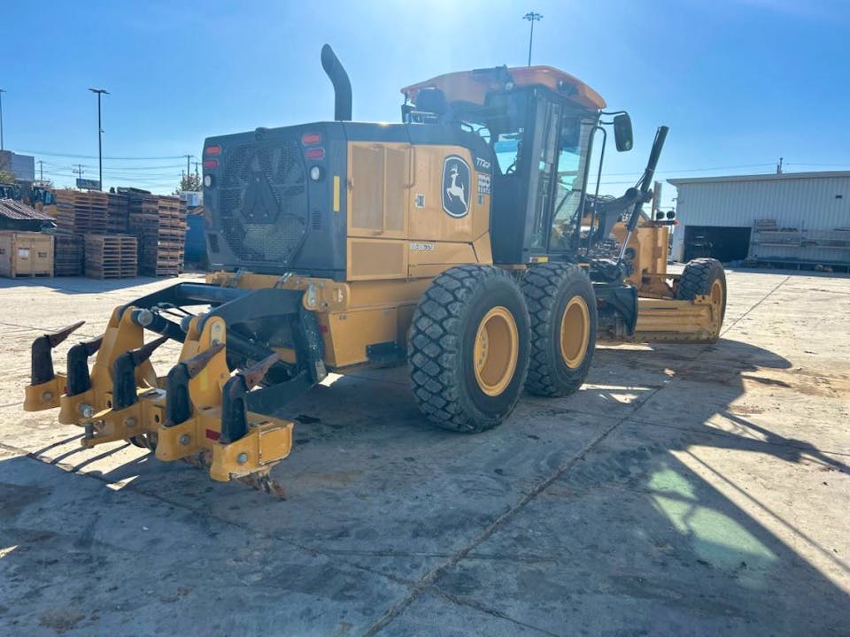John Deere 772G
