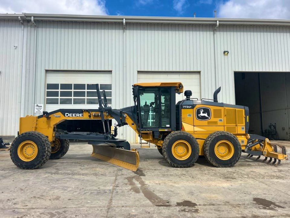 John Deere 772G