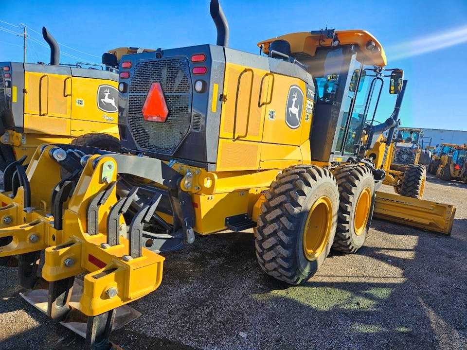 John Deere 772G
