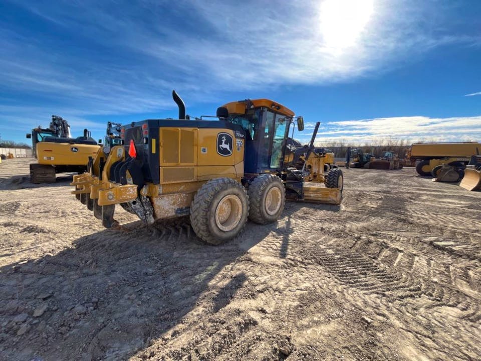 John Deere 772G