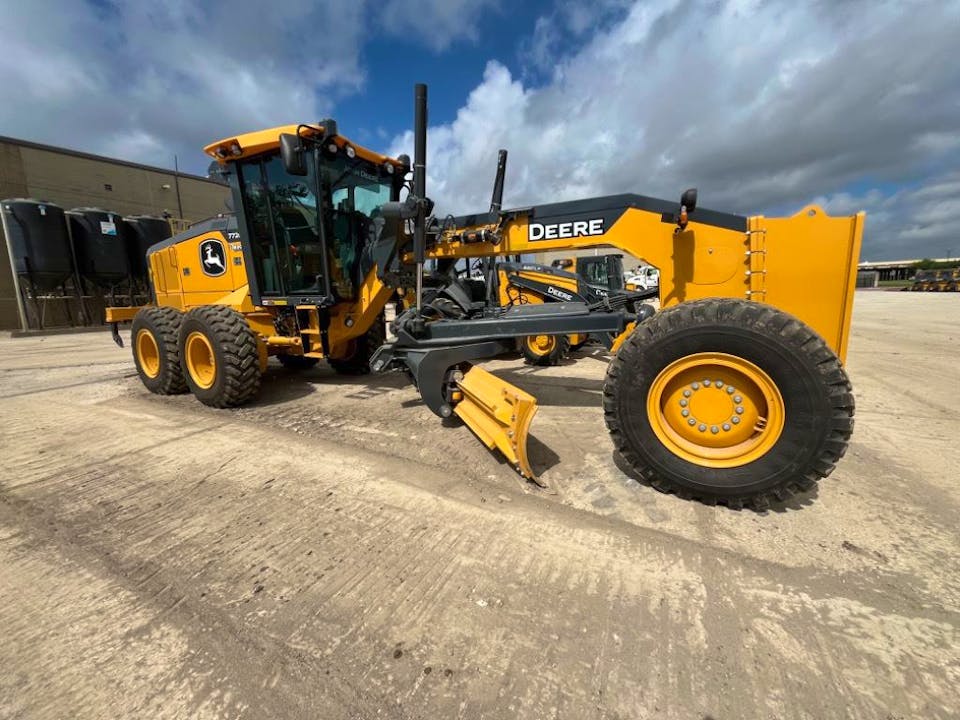 John Deere 772G