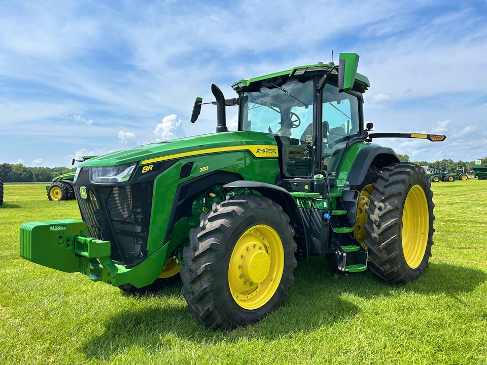 John Deere 8R 250