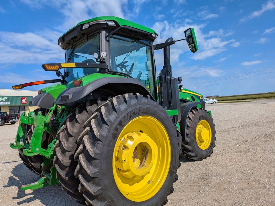 John Deere 8R 250