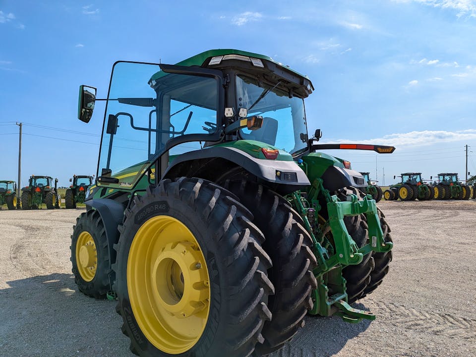 John Deere 8R 250