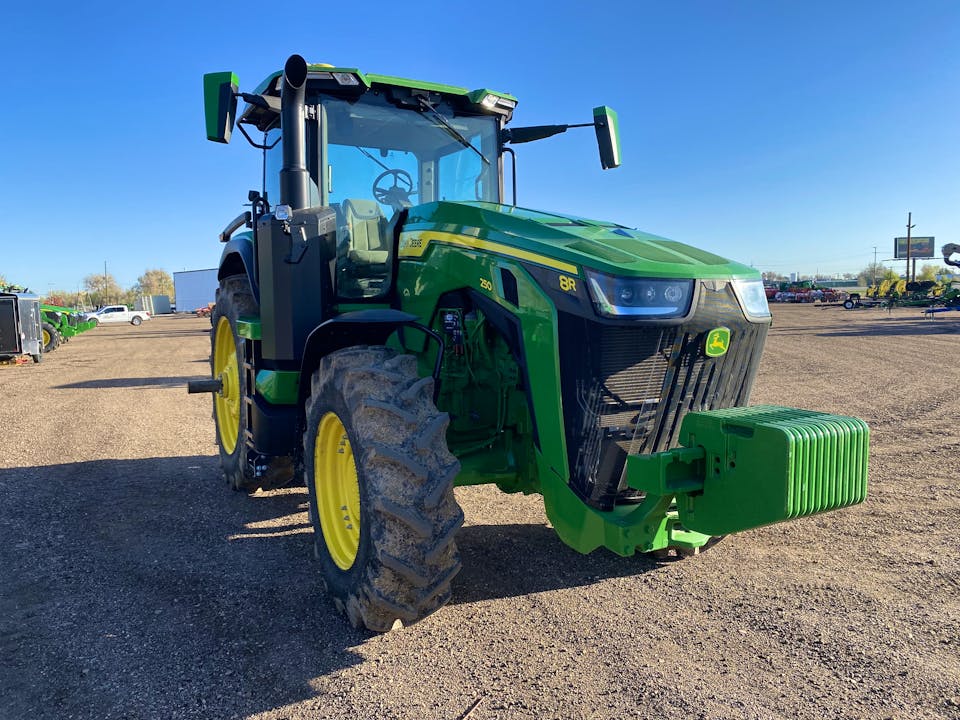 John Deere 8R 250