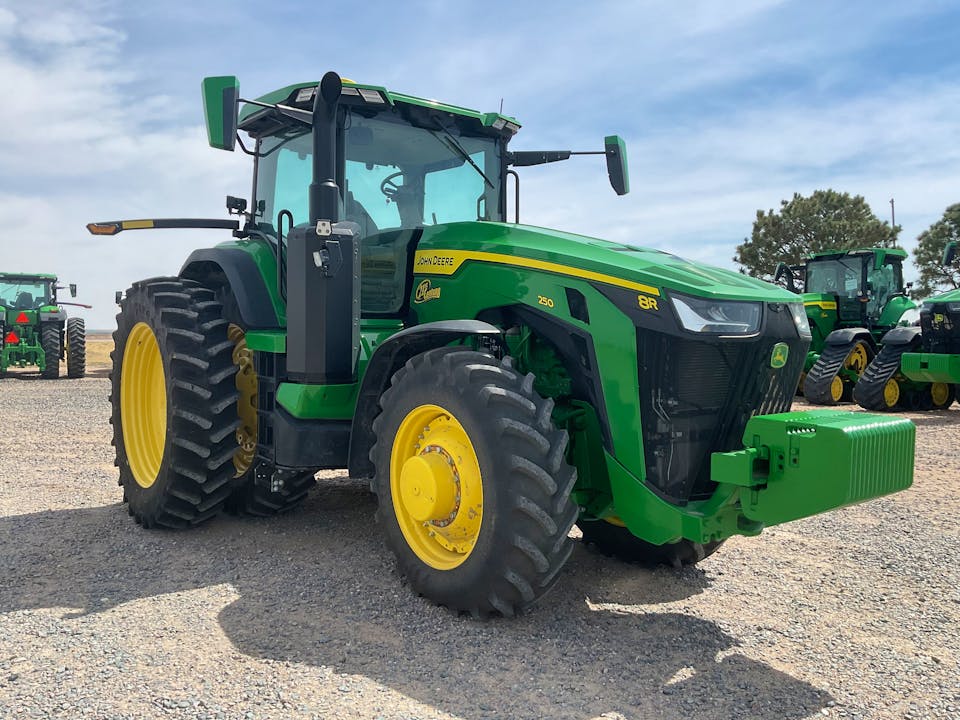 John Deere 8R 250