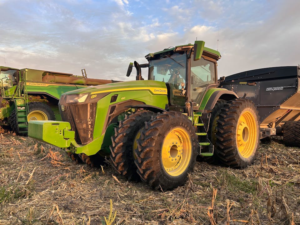 John Deere 8R 410
