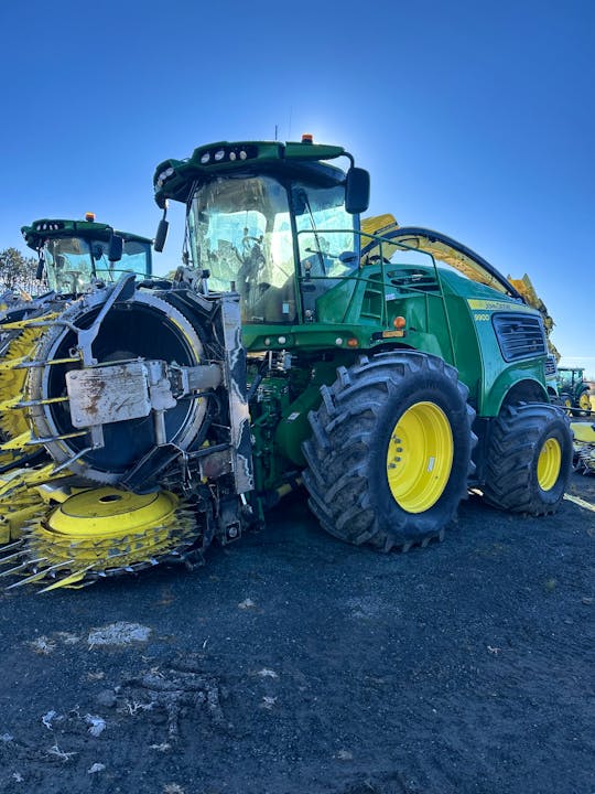 John Deere 9900