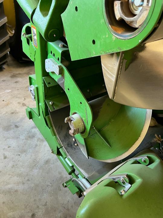 John Deere C12F