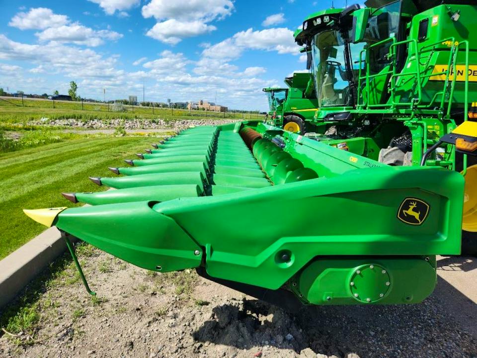 John Deere C18R