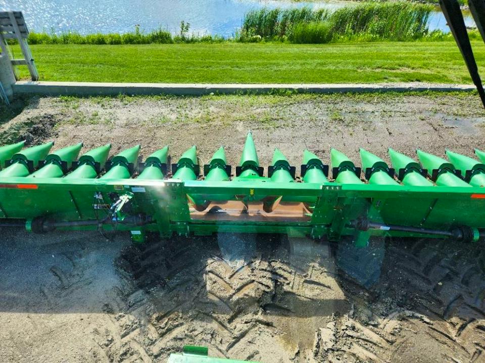 John Deere C18R