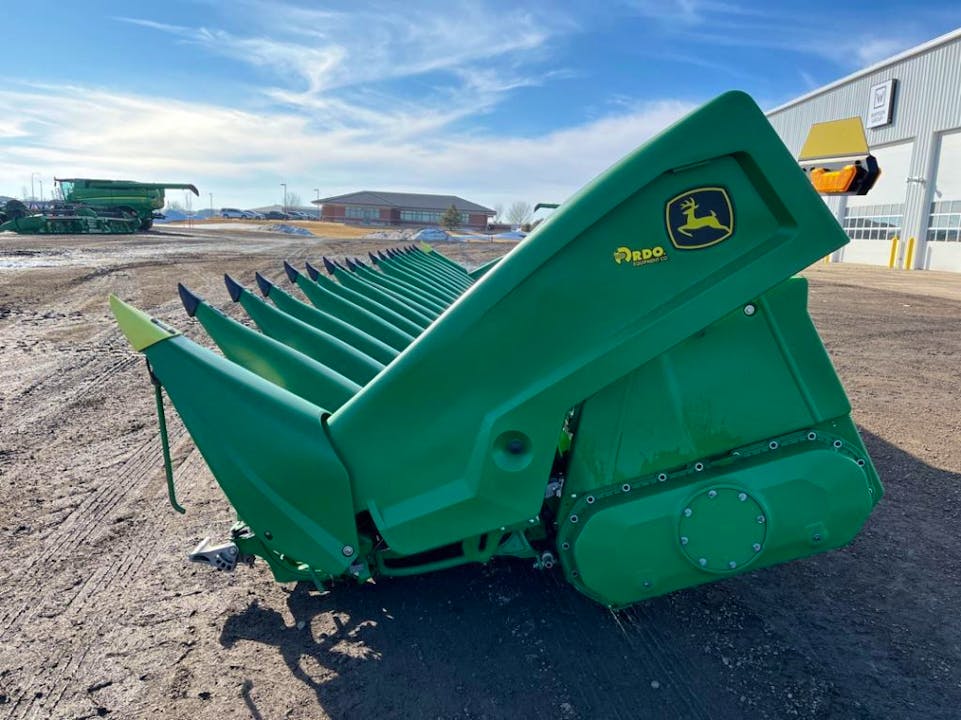 John Deere C18R