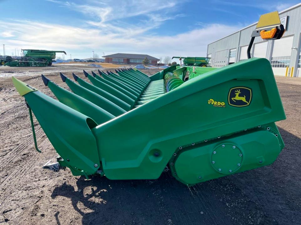 John Deere C18R