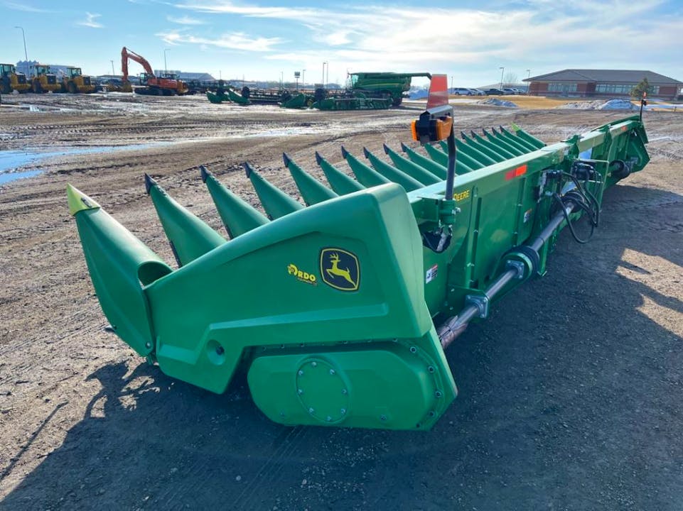 John Deere C18R