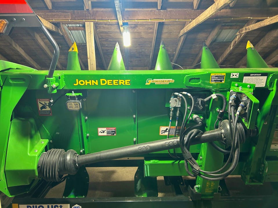 John Deere C8R