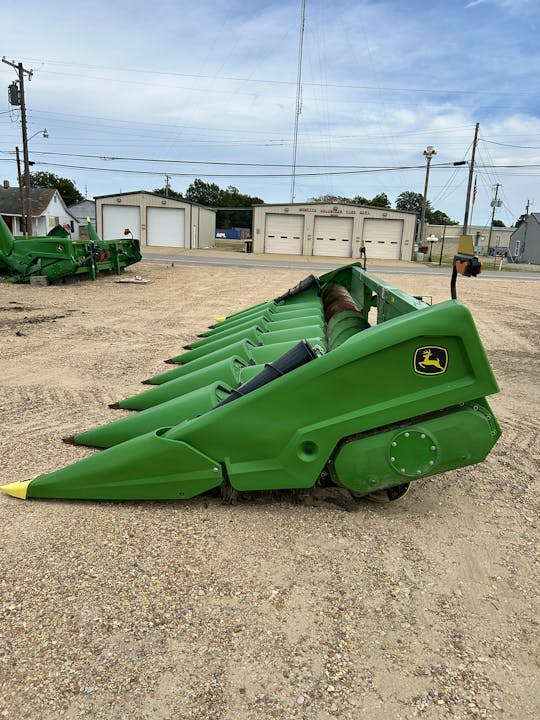 John Deere C8R