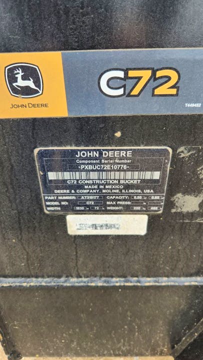 John Deere CE72