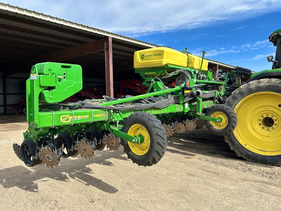 John Deere DR24