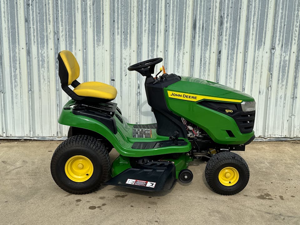 John Deere S110