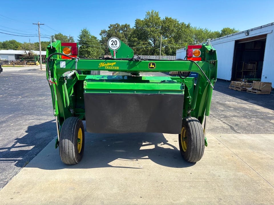 John Deere S250