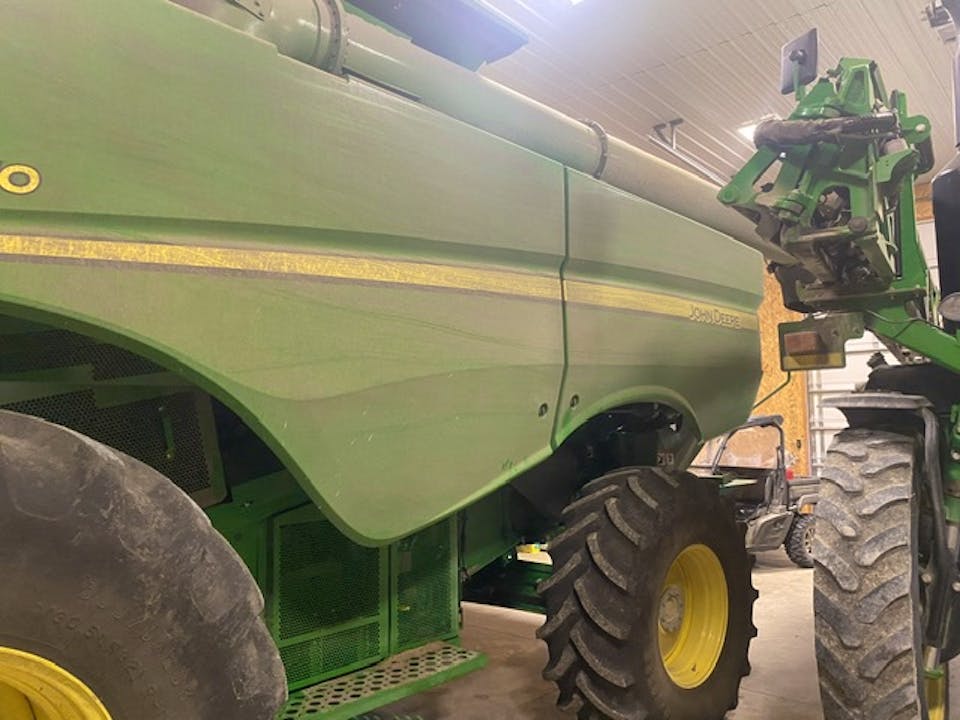 John Deere S760