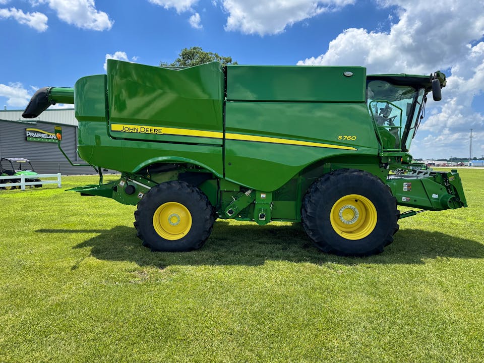 John Deere S760